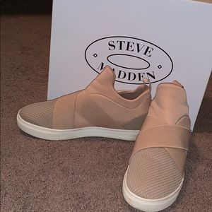 Steve Madden sneakers